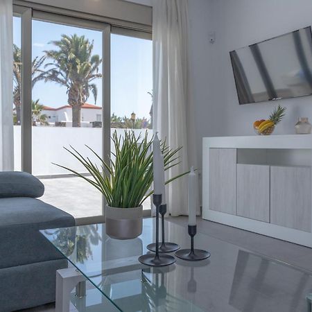 Apartment Family 1 Beachfront Corralejo By Holidays Home Extérieur photo