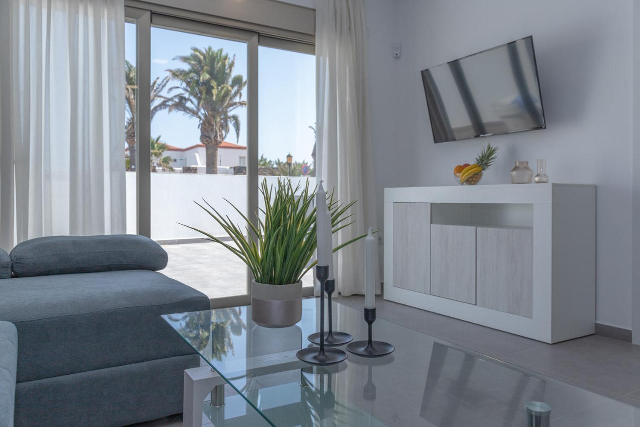 Apartment Family 1 Beachfront Corralejo By Holidays Home Extérieur photo