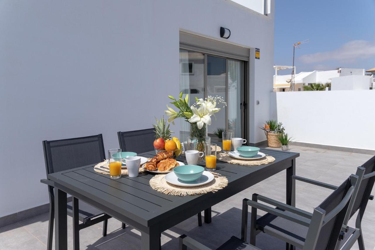 Apartment Family 1 Beachfront Corralejo By Holidays Home Extérieur photo